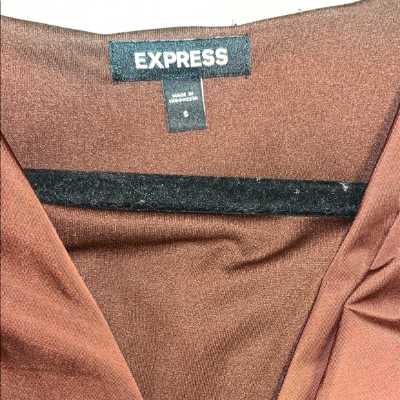 Express Top - Picture 3 of 3